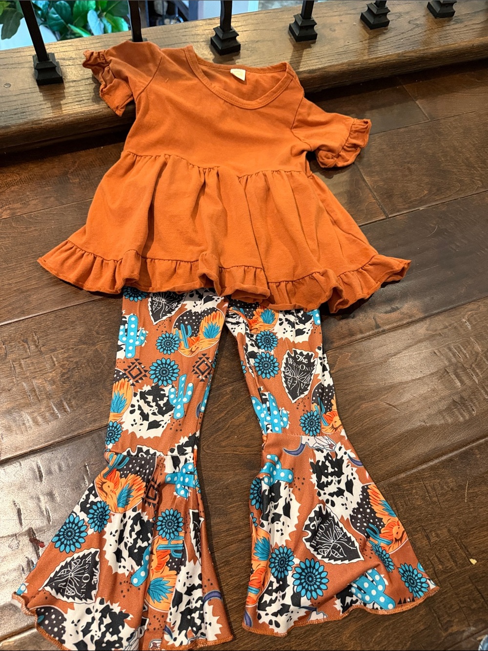 Western bellbottoms & top set